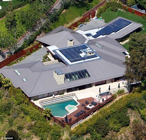 jennifer aniston house beverly hills.